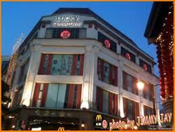 Lucky Chinatown (D1), Retail #567594341